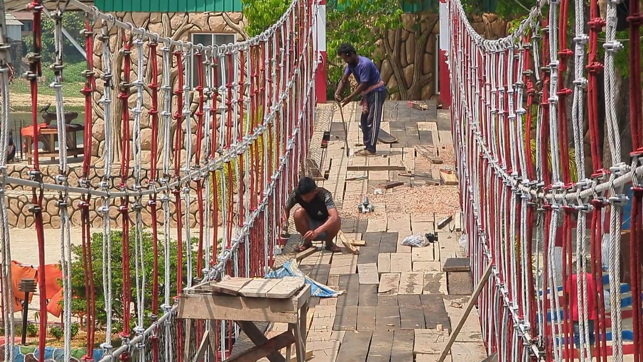  পর্যটক বরণে প্রস্তুত হ্রদ-পাহাড়-মেঘের রাঙামাটি। ছবি : কালবেলা 